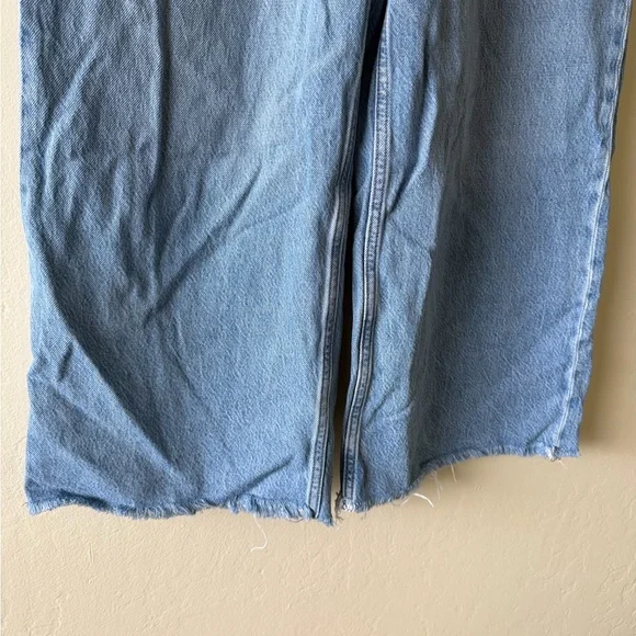 Abercrombie & Fitch Light Blue crop wide leg Jeans - Picture 3 of 6